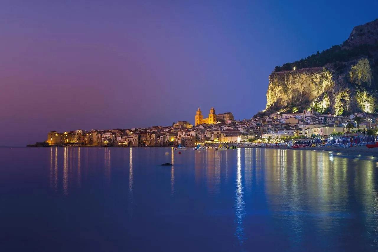 Molo Sea View Apartment Cefalu